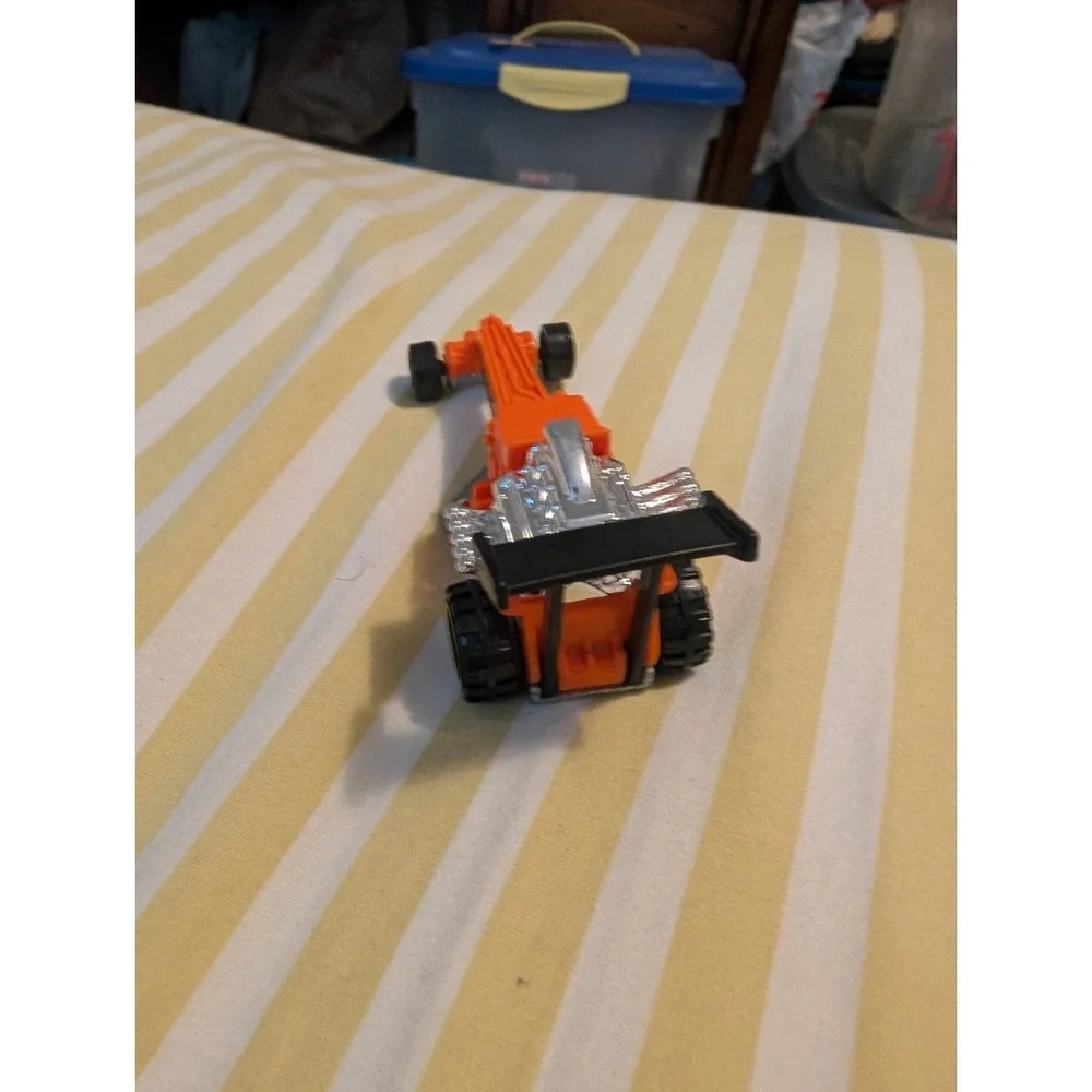 2015 Hot Wheels STREET CLEAVER Orange City Works Diecast Car 1:64 CFH34